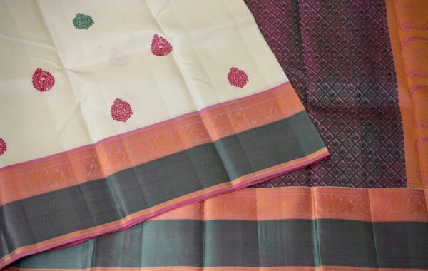 Kanchipuram Silk Sari MKS0022